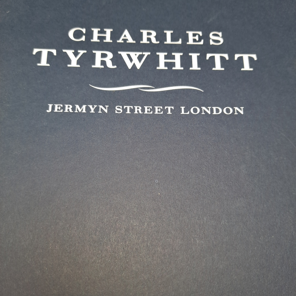 Charles Tyrwhitt Shoes, size 9. Brown in color. - Picture 14 of 14